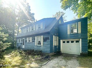 19 Upland Rd, Pittsfield, MA 01201
