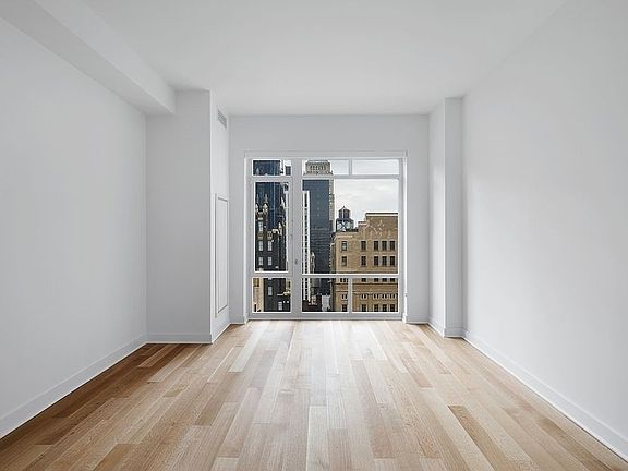 5th image of 1050 6th Ave #22B