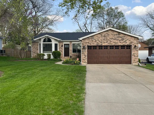 3S323 Curtis Ave, Warrenville, IL 60555