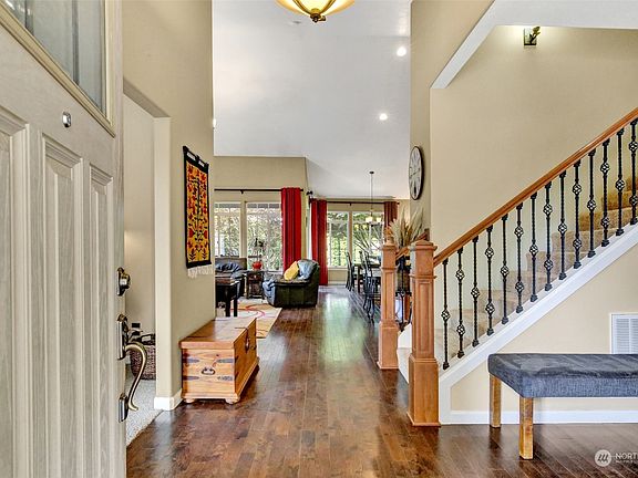 4th image of 10700 NE 63rd Court