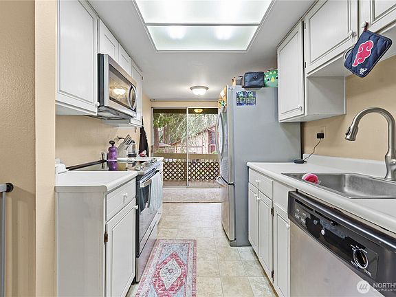 5th image of 7425 Ruby Drive SW #E14