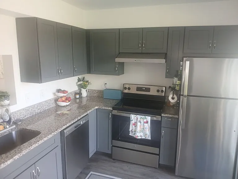 1305 Parkridge Court 6-210 — Photo 7