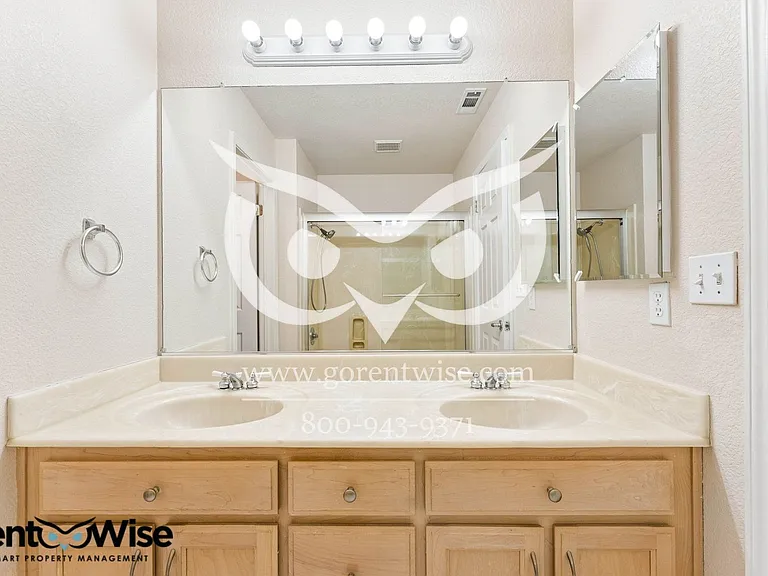 406 Grenadine Way — Photo 43