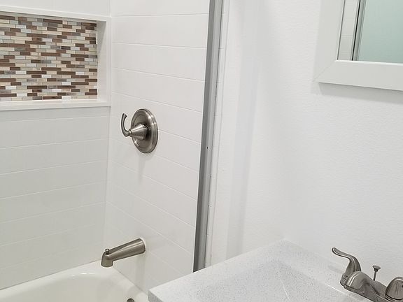 5th image of 13813 Stanford Ave #A
