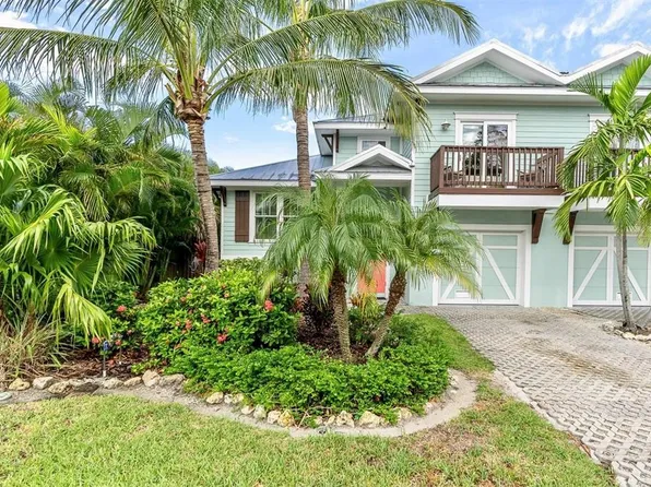 304 60th St #A, Bradenton Beach, FL 34217