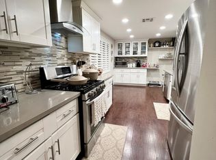 22137 Strathern St, Canoga Park, CA 91304