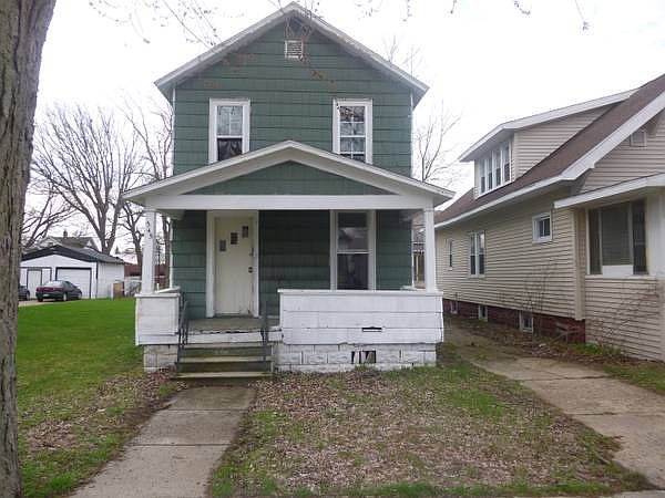 1st image of 345 Amity Ave