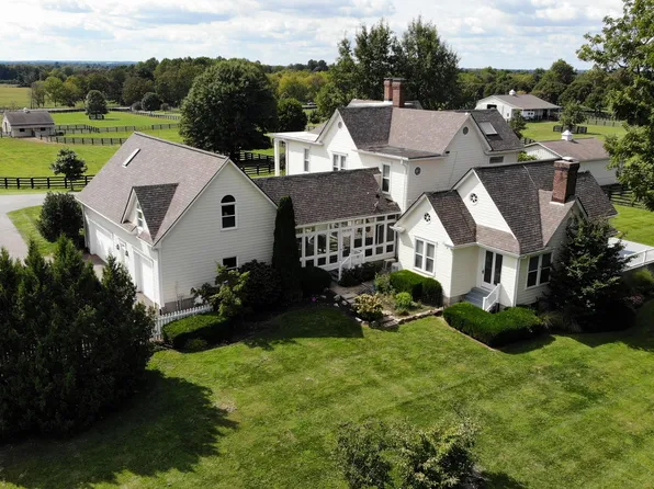 5301 Old Richmond Rd, Lexington, KY 40515