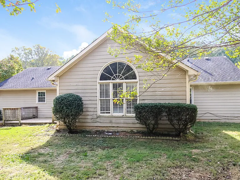 35 Oak View Dr — Photo 16