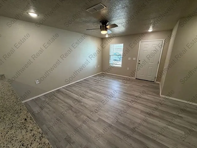1208 W. Manana Blvd. — Photo 3