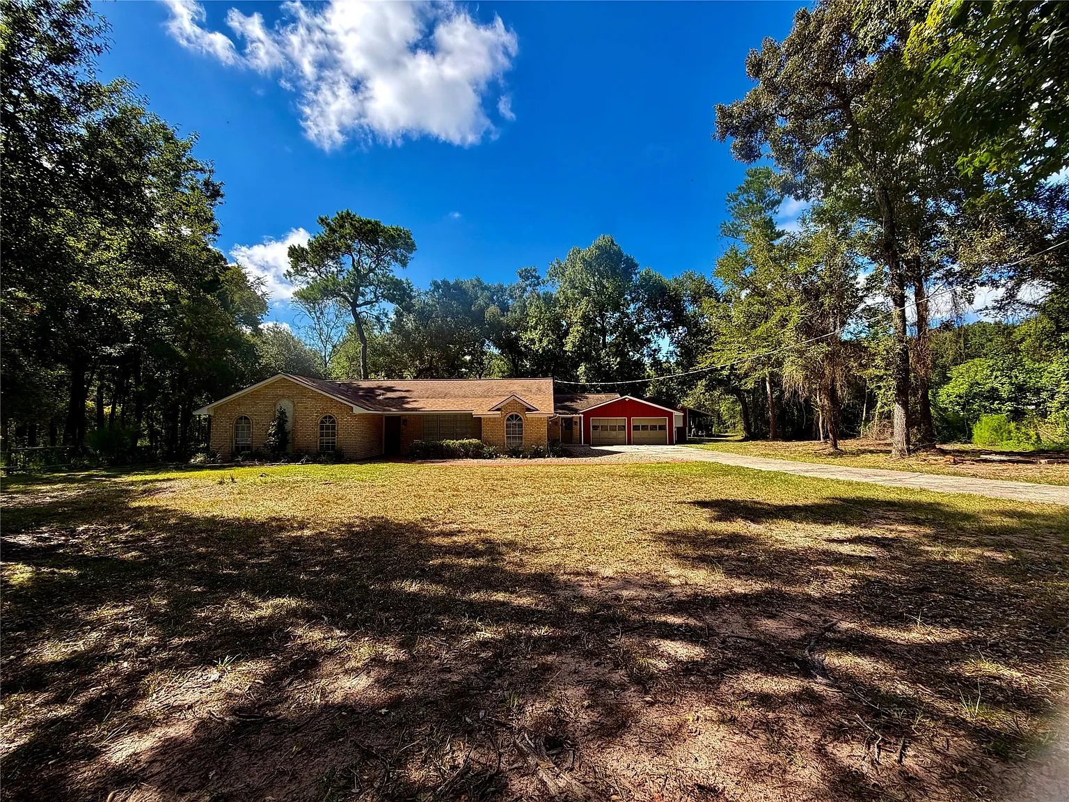 3 bed, 2.0 bath, 2780 sqft, $3,600 — Photo 3