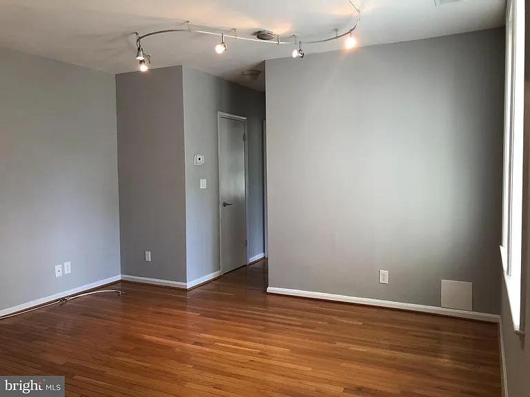 2001 16th St NW #204 — Photo 6