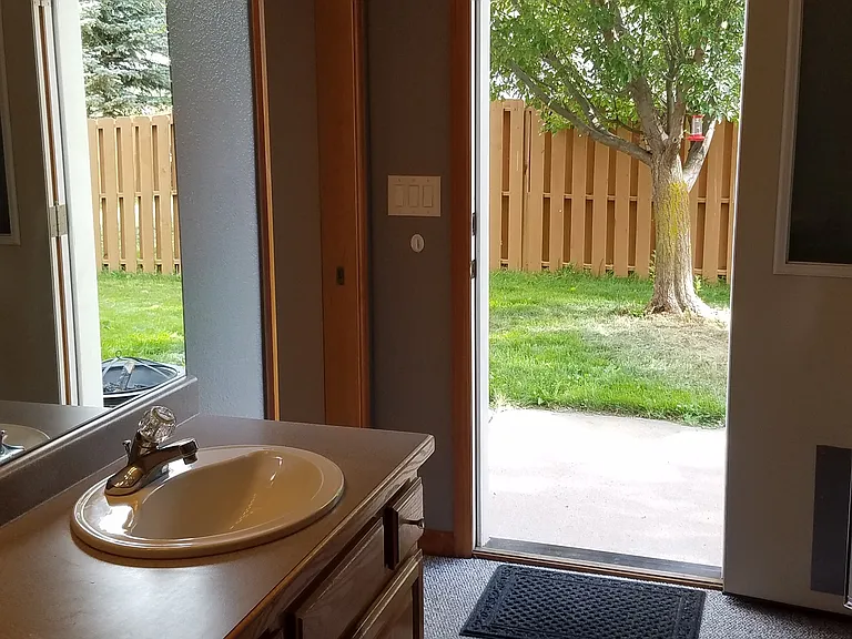 Dakota Meadows Dr — Photo 9