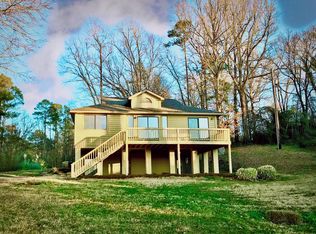 203 McKee Rd, Greenwood, SC 29649