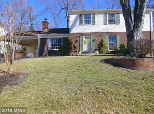 10718 Rippon Lodge Dr, Fairfax, VA 22032