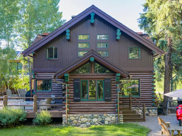 712 Wood River Dr, Ketchum, ID 83340