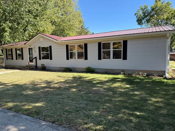 502 3rd St W, Lyndon, IL 61261