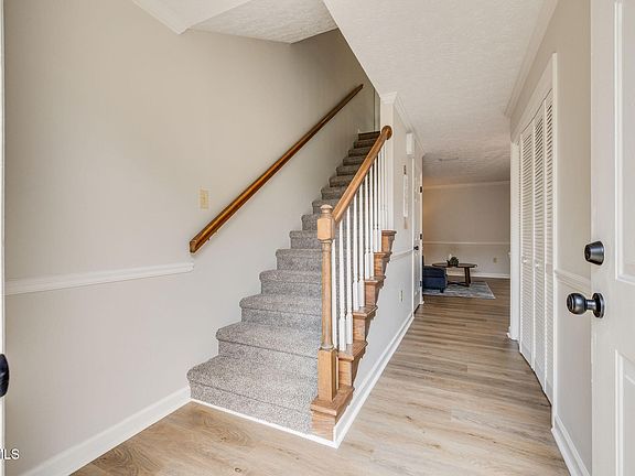 5th image of 1124 Konnarock Rd