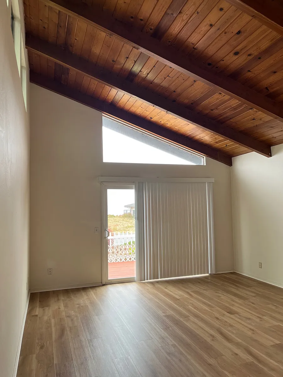 Building Photo - 225 Butte Dr #B