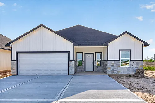 6921 Road 5503 Photo 1