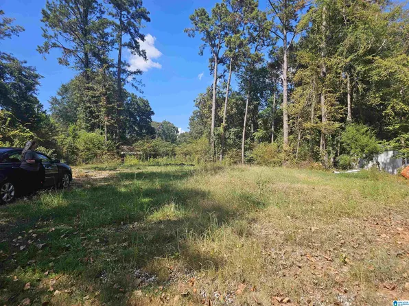 107 Broadleaf Dr #90, Talladega, AL 35160