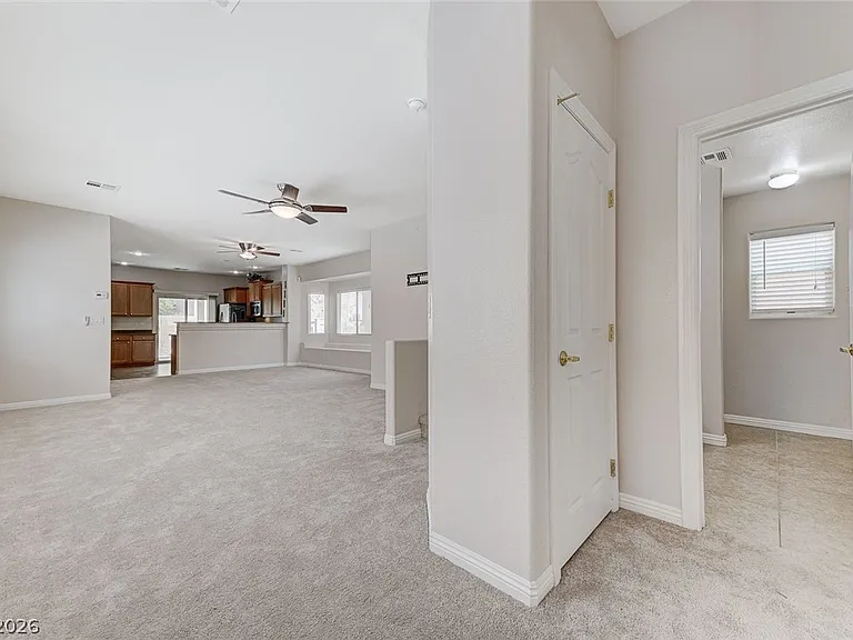 5048 Lower Falls Ct — Photo 3