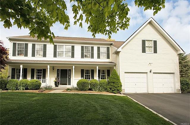 1st image of 38 Carlton Dr