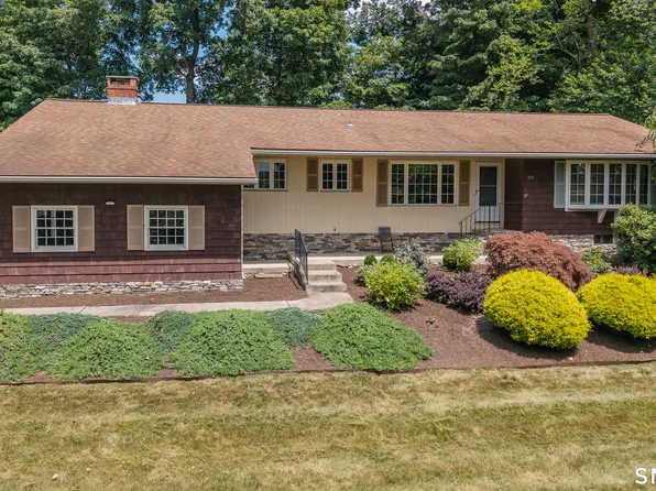 135 Walnut Tree Hill Road, Shelton, CT 06484