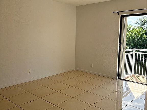 3rd image of 405 S Pine Island Rd APT 205D