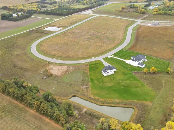 253 E Crest Loop, Saint Stephen, MN 56375