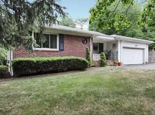 2 Hunter Dr, Madison, NJ 07940
