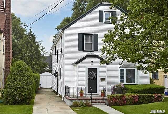 1st image of 63 William St
