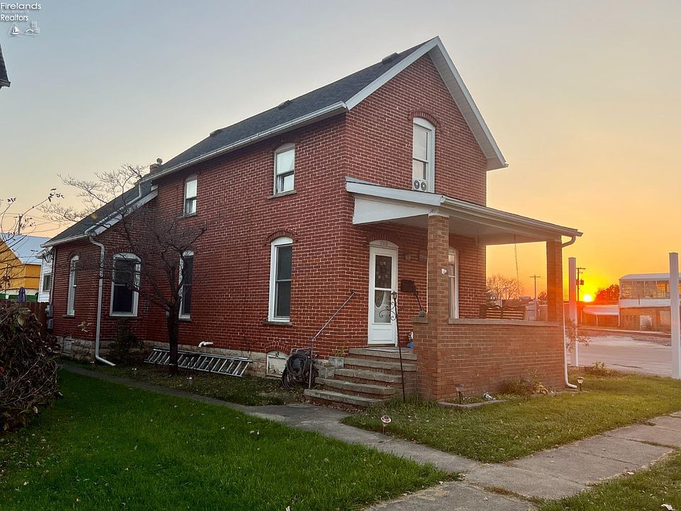 1st image of 1513 Croghan St