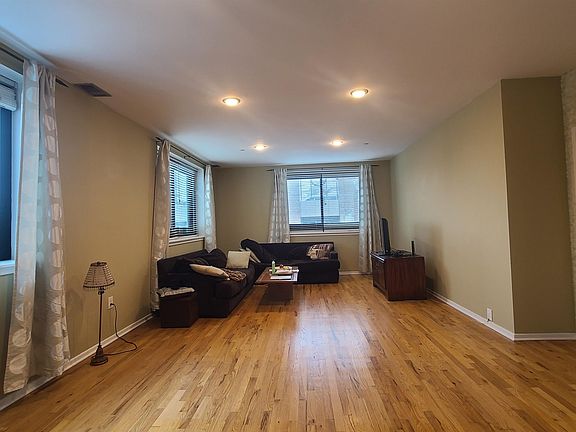 4th image of 518-536 Gregory Ave #407B