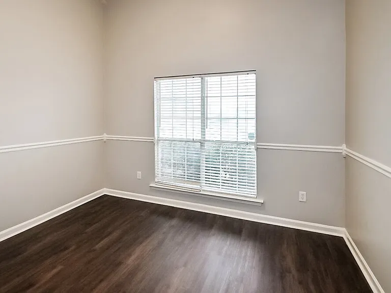 12829 Fox Bend Ln — Photo 14