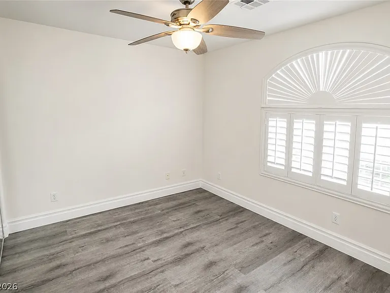 9682 Driftwood Island Ct — Photo 16