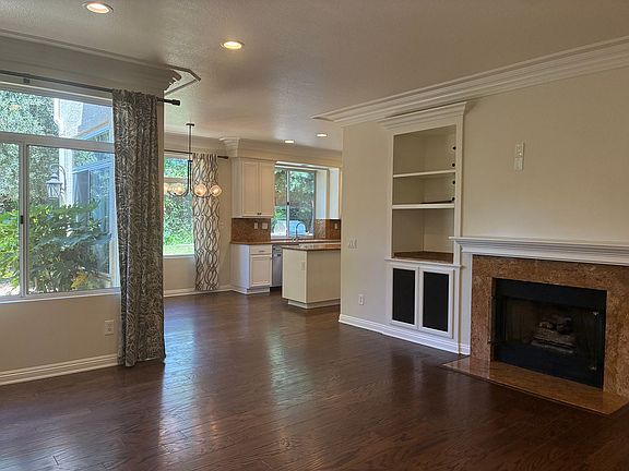5th image of 585 Mindenvale Ct