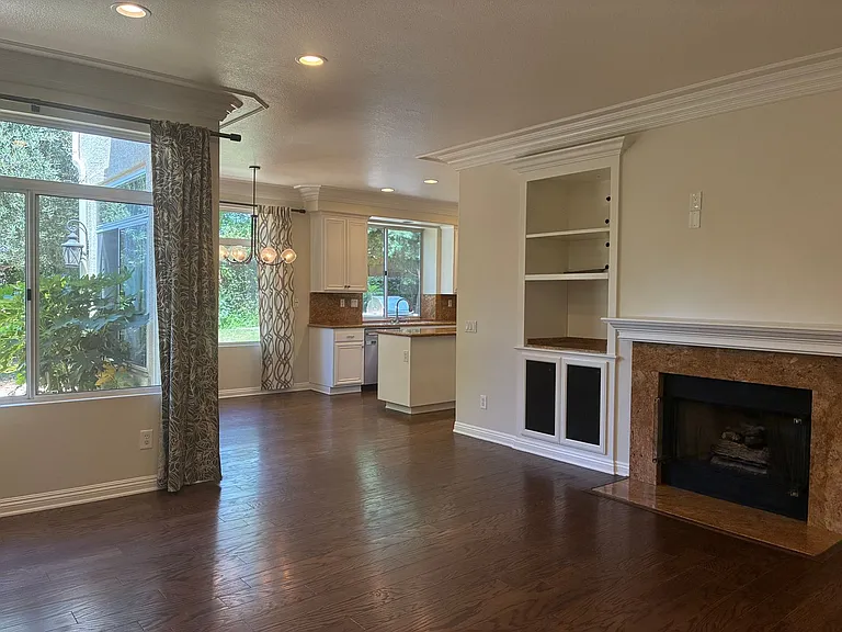 585 Mindenvale Ct — Photo 5
