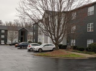 1310 Fleming Rd APT V, Greensboro, NC 27410