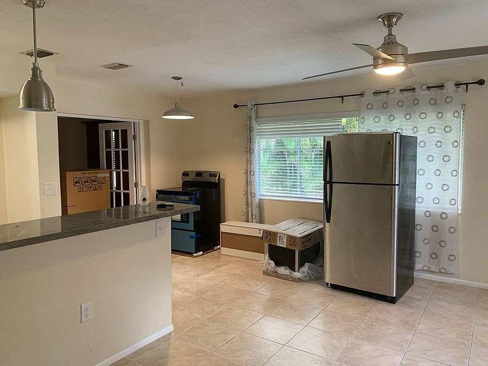1st image of 96 Strathmore Blvd #96