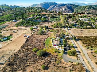 9383-85 W Lilac Rd, Escondido, CA 92026