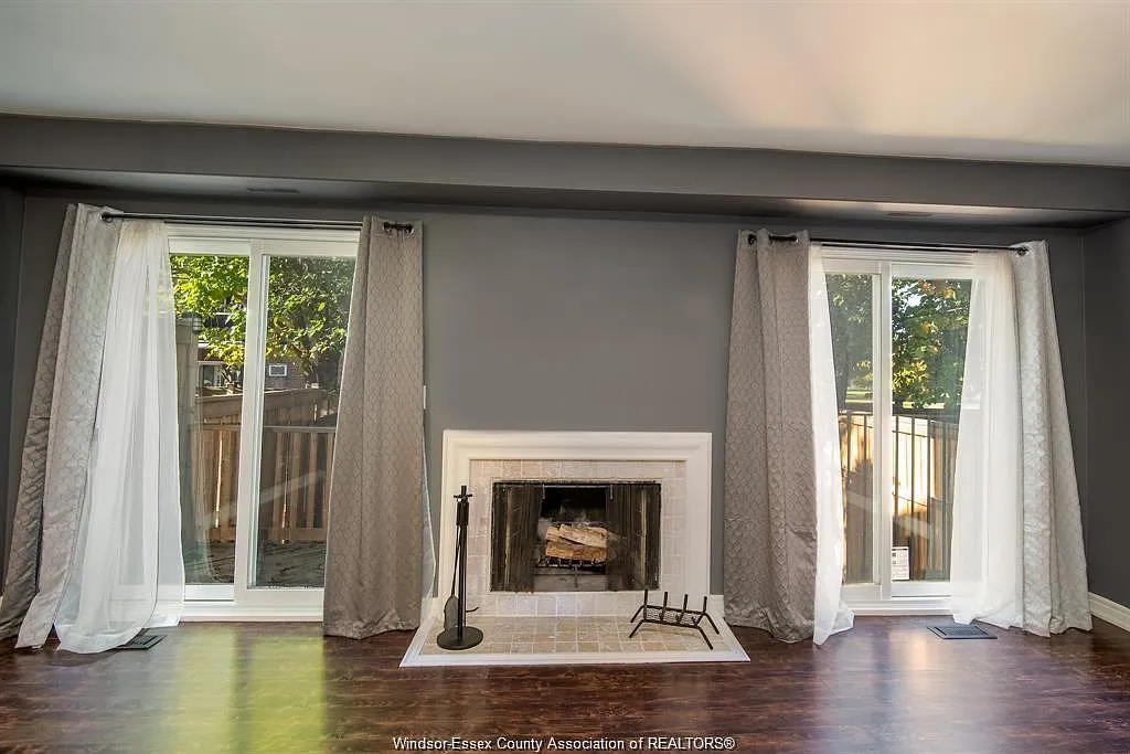 3 bed, 2.5 bath, 1700 sqft, $2,575 — Photo 3