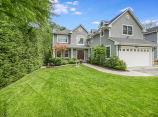6 Fairview Ave, New Providence, NJ 07974