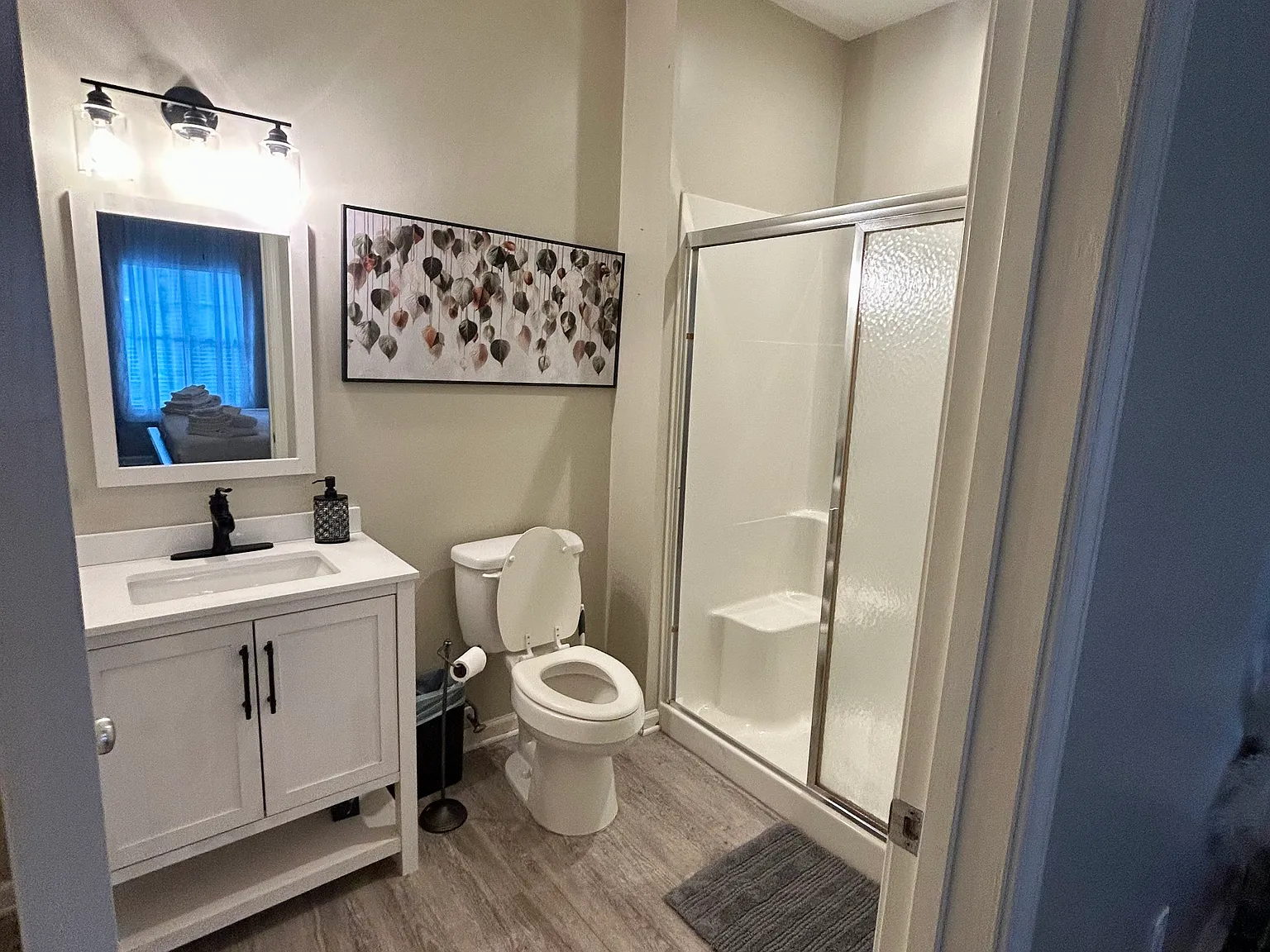 4545 Girvan Dr — Photo 3