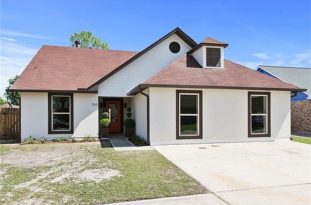 1st image of 709 Lemoyne Dr