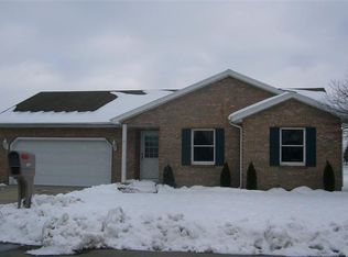 3257 Magnolia Dr, Troy, OH