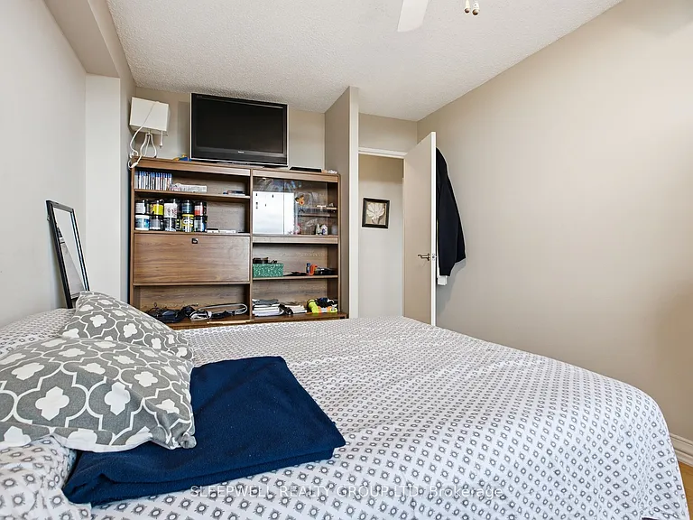 665 Bathgate Dr #712 — Photo 15