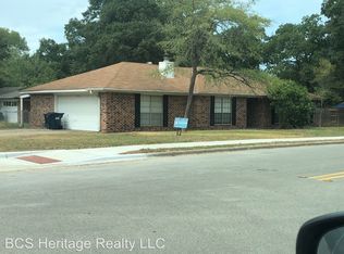 2301 Raintree Dr, College Station, TX 77845