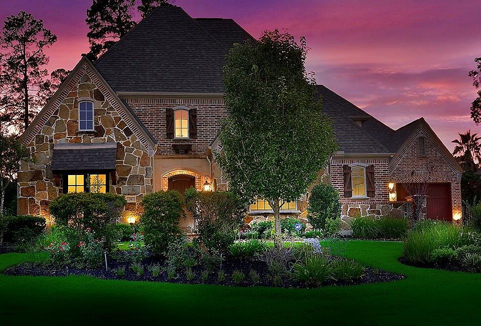 1st image of 34 N Player Manor Cir