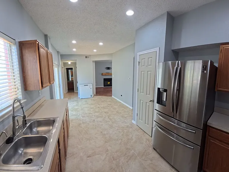 1209 Montclair Dr — Photo 12